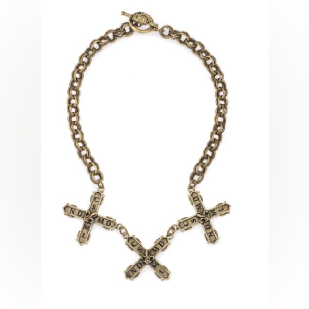 French Kande Brass Provance Chain with Triple French Kiss Pendants